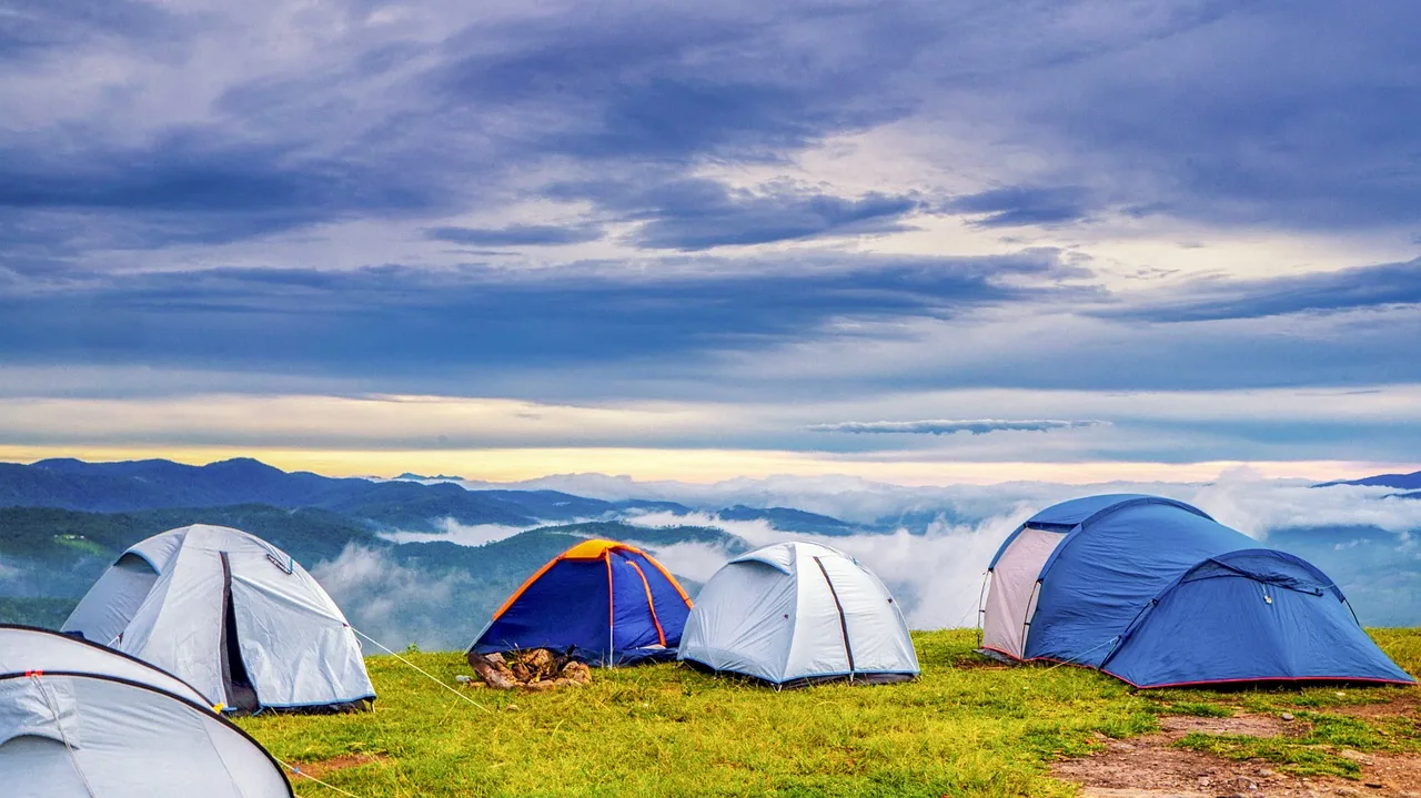 Walking above the tree line — Himachal